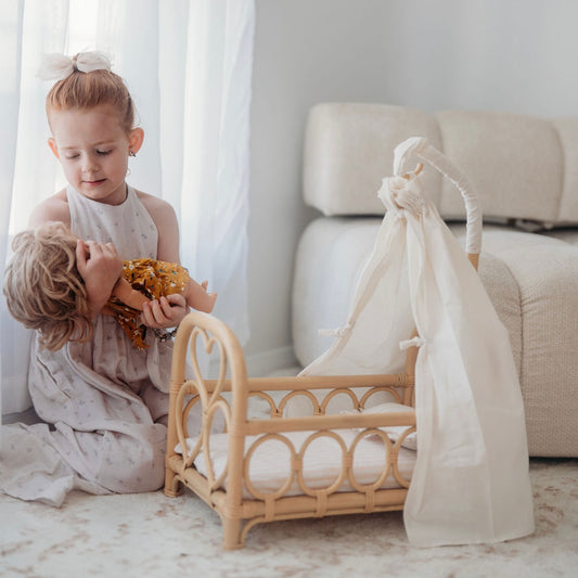 Heartstrings dolls canopy cot with mattress and canopy