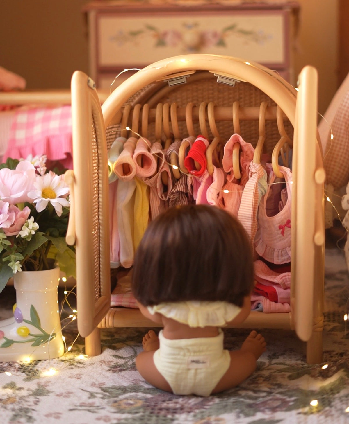 Heartstrings dolls wardrobe - plus 3 heart hangers