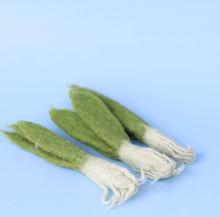 Load image into Gallery viewer, Papoose Mini white radish set of three
