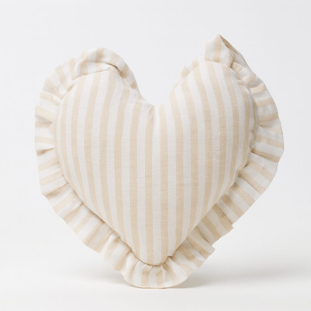 Heartstrings dolls canopy cot with mattress and canopy