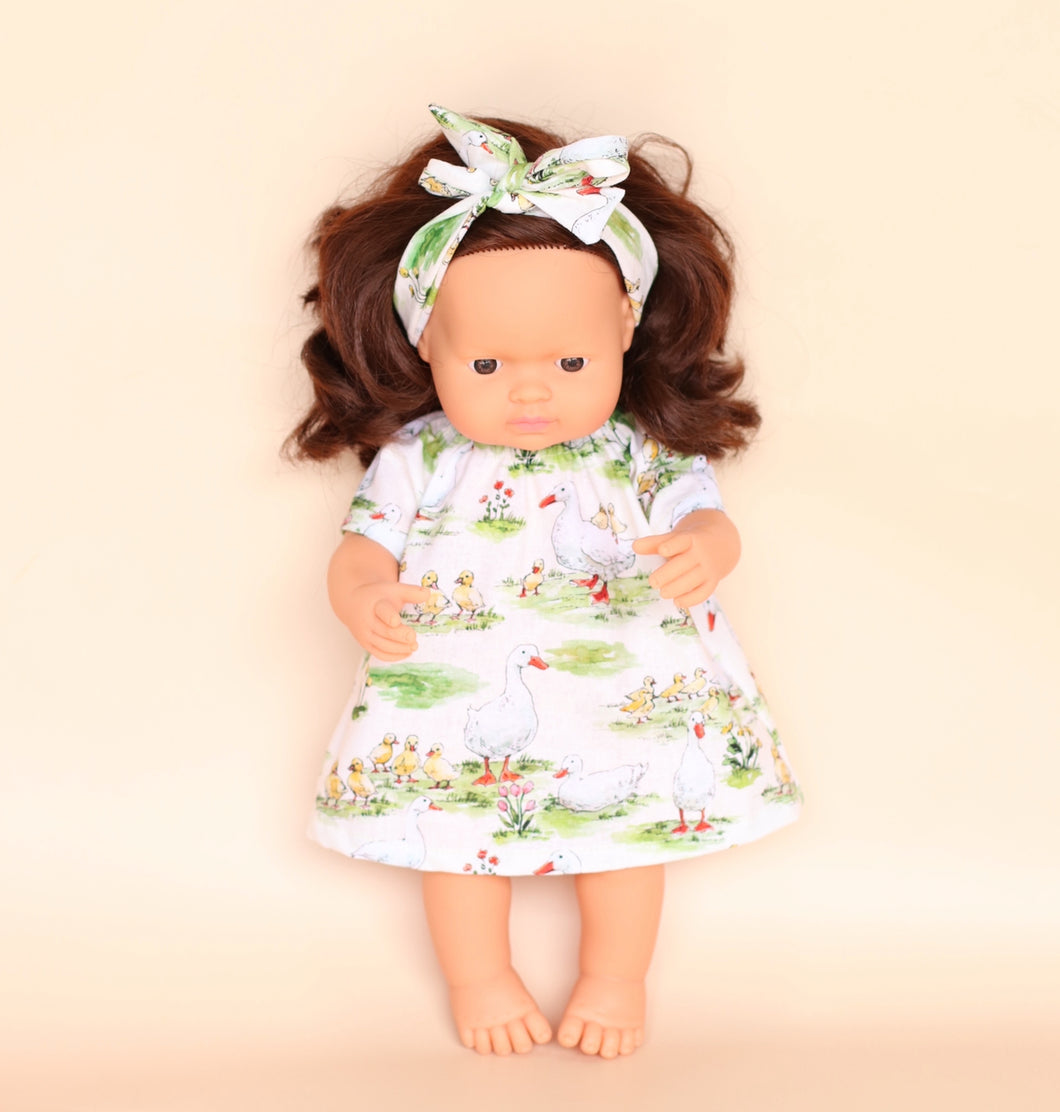 Juni Moon wardrobe - Mini doll threads