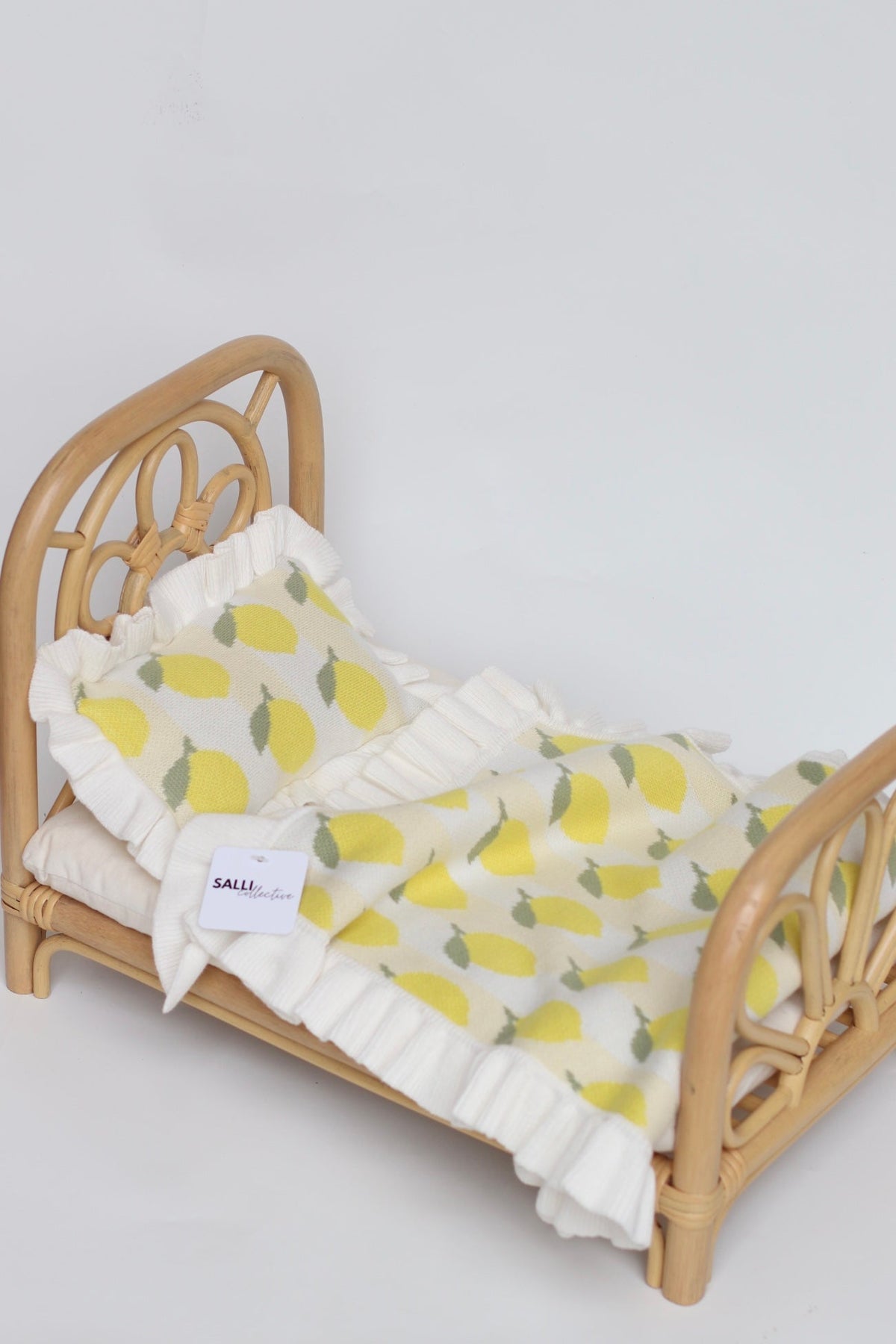 Freshly squeezed frilled doll Blanket + Pillow set