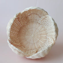 Load image into Gallery viewer, ON SALE Large Clam vintage style basket