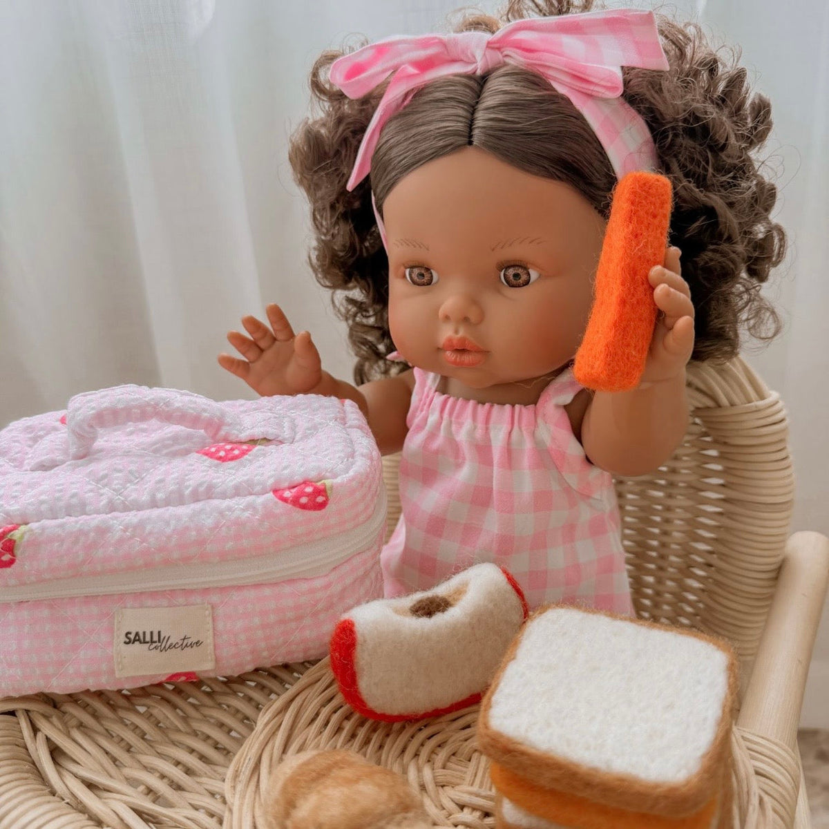 Dolly Lunch Pack - Strawberry Fields