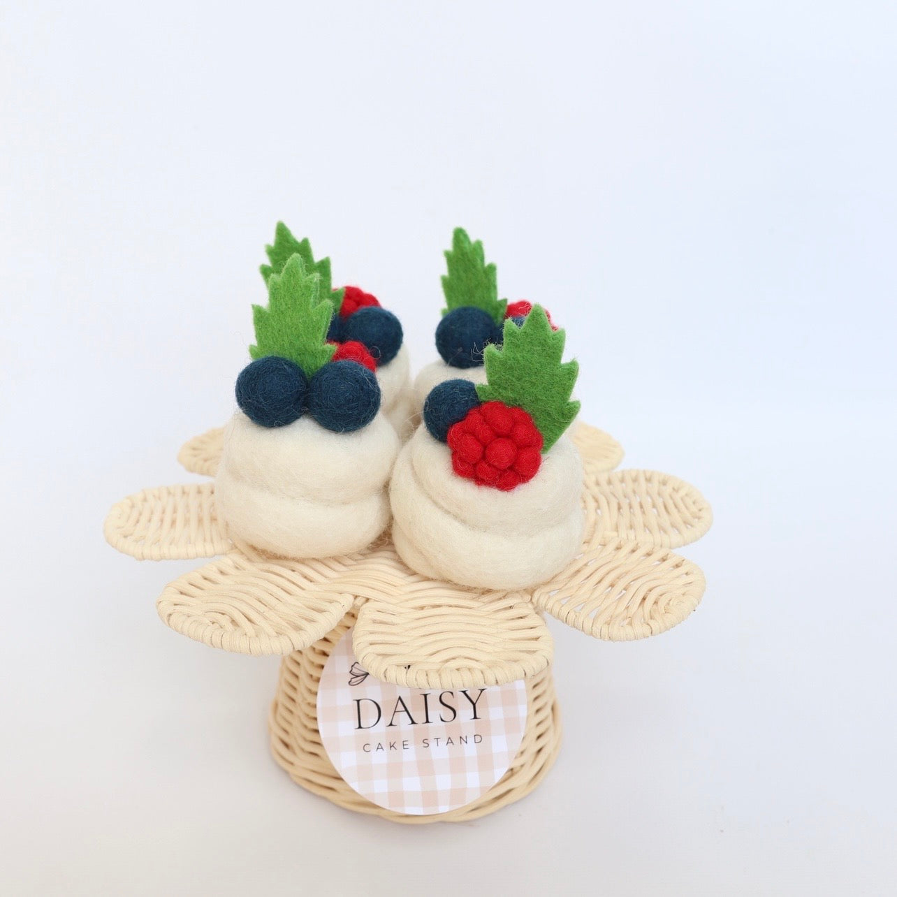 Daisy cake stand