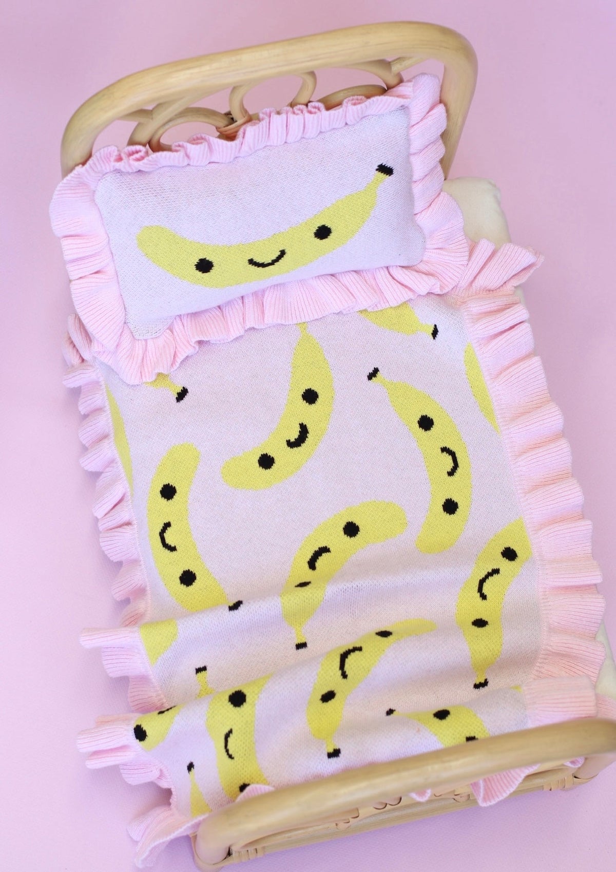 Frilled Smilie Banana doll Blanket + Pillow set