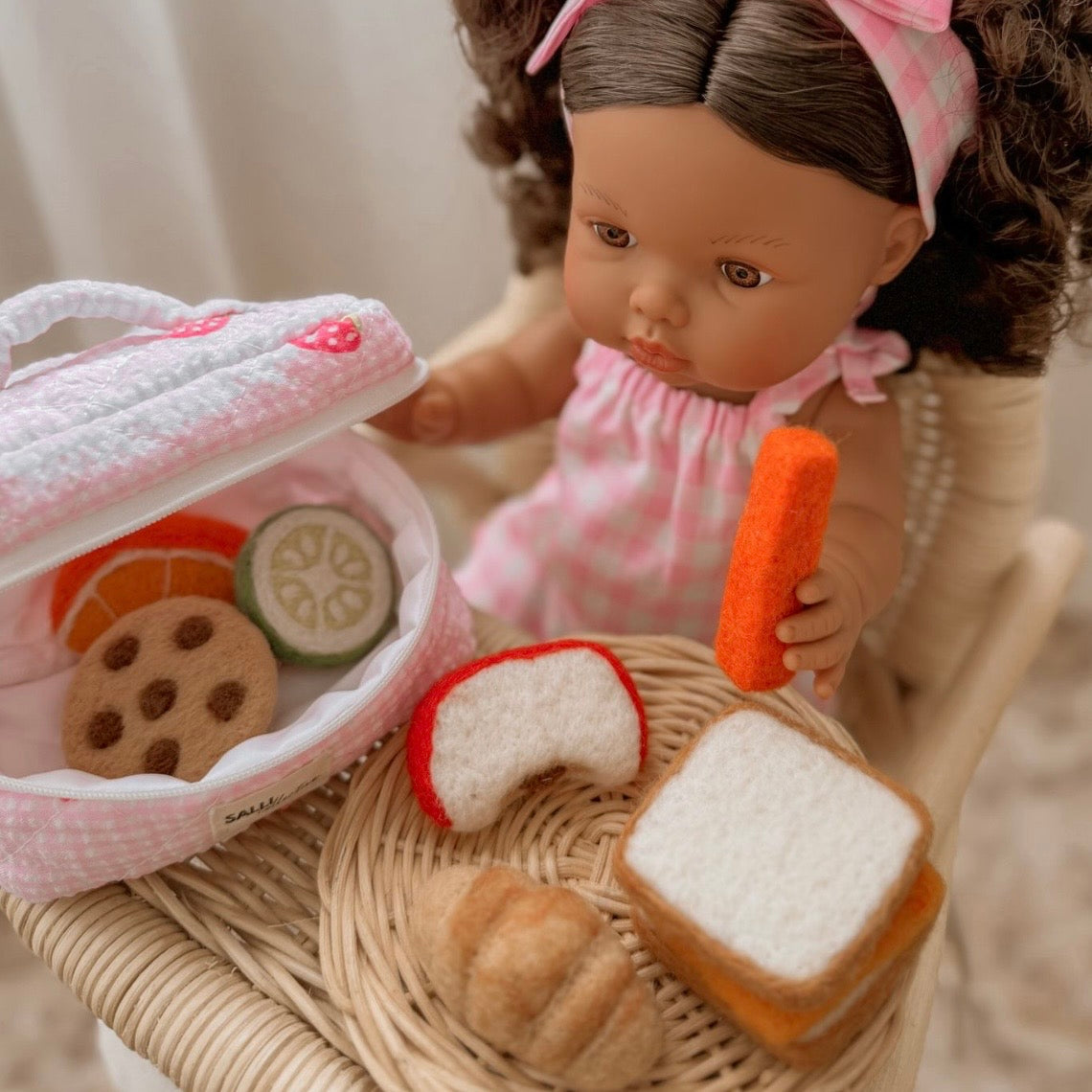 Dolly Lunch Pack - Strawberry Fields
