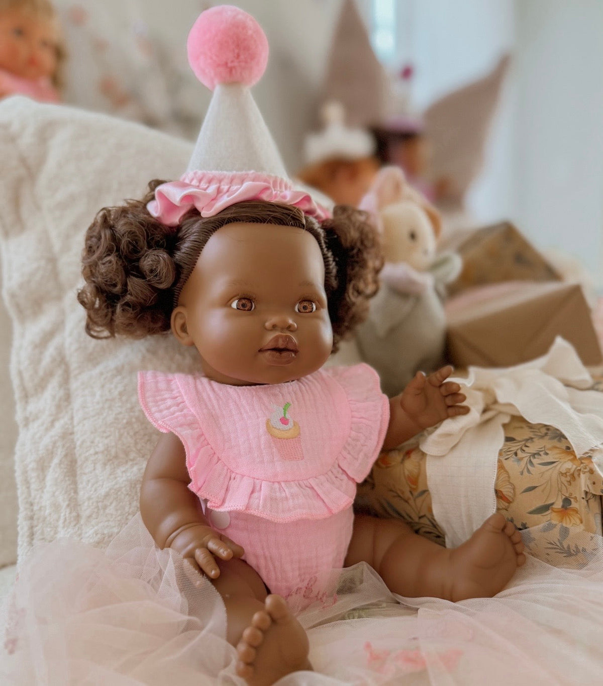 Pink Birthday Cupcake Bib & Diaper Doll Set - Fits 34-38cm Minikane Gordis, Mini Colettos, Llorens dolls party set
