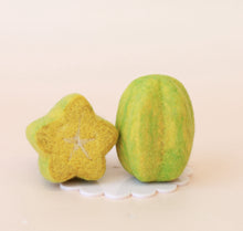 Load image into Gallery viewer, Star fruit - 2 pce