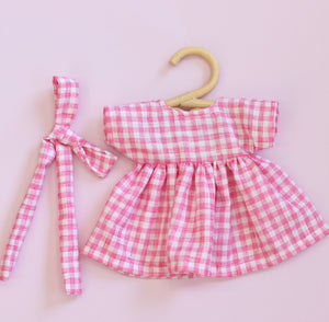 Juni Moon wardrobe - Mini doll threads