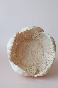 ON SALE Large Clam vintage style basket