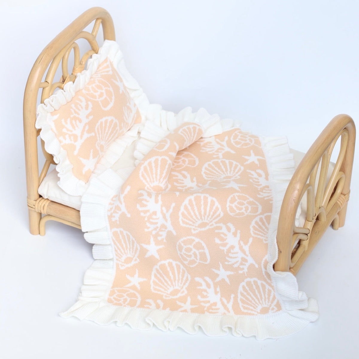 Frilled Shelly blanket + Pillow set in SAND doll bedding