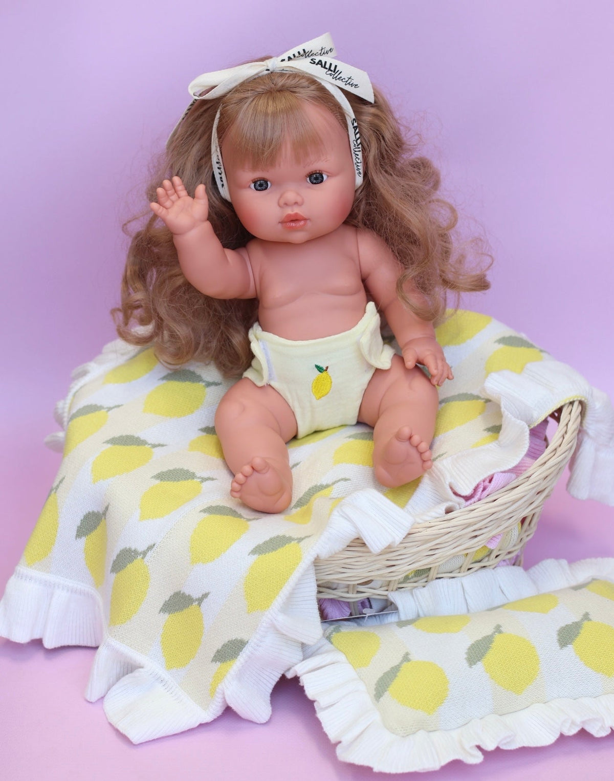 Freshly squeezed frilled doll Blanket + Pillow set