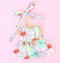 Load image into Gallery viewer, Juni Moon wardrobe - Mini doll threads