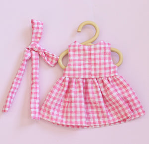 Juni Moon wardrobe - Mini doll threads