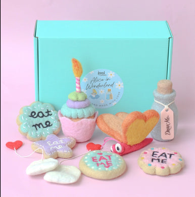 Wonderland whimsy - Tea party set 9 pce