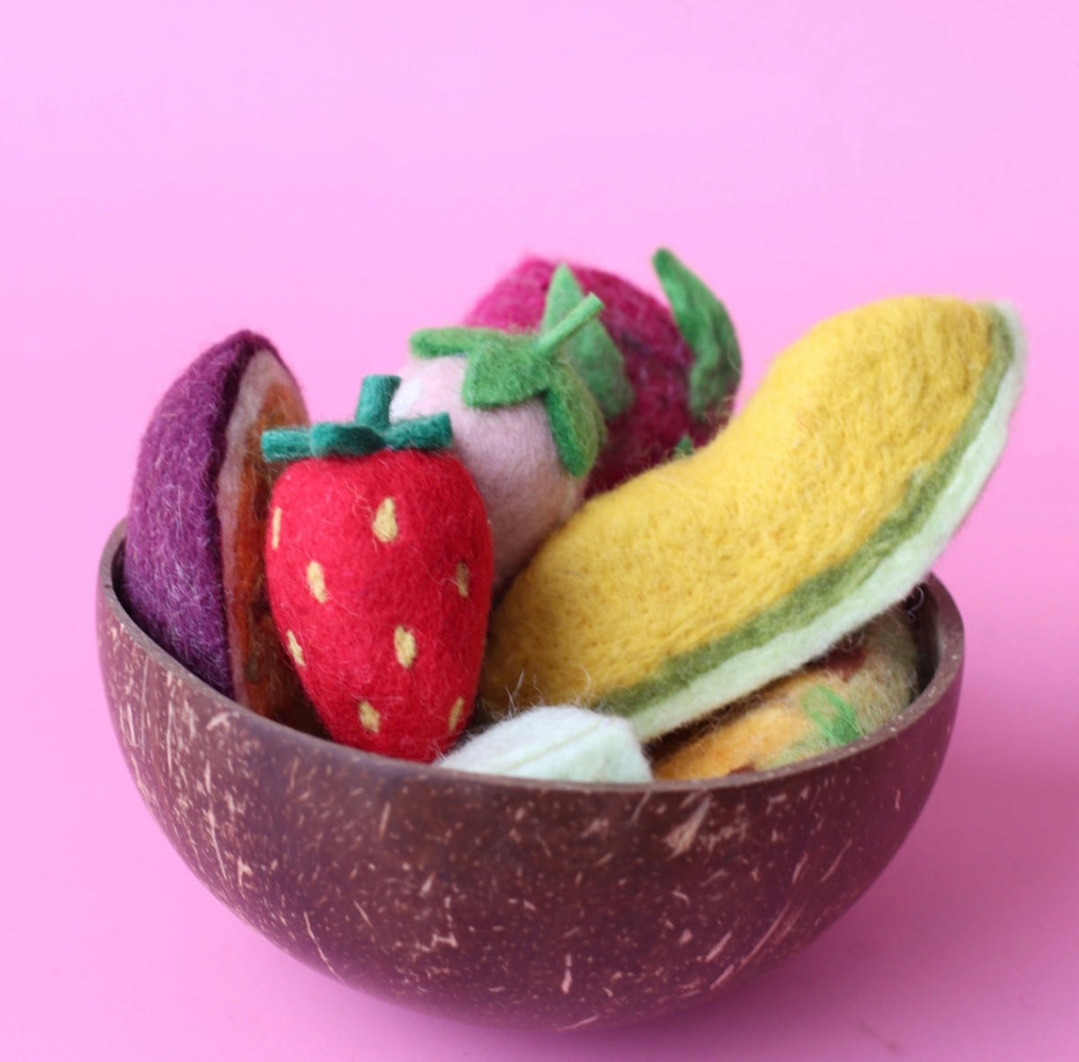 ON SALE Fruit in coconut bowl - 8 pce set