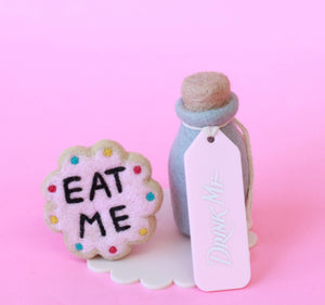 Wonderland whimsy - Tea party set 9 pce