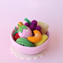 Load image into Gallery viewer, Felt tutti fruity Salad + felt bowl- 9 pce set