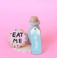 Load image into Gallery viewer, Wonderland drink me + eat me set