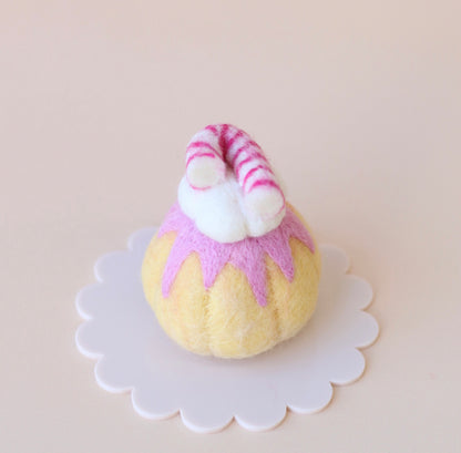 Festive sponge cakes set or singles - Candy cane sponge cakes