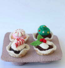 Load image into Gallery viewer, Merry Christmas muffins - muffins and trays