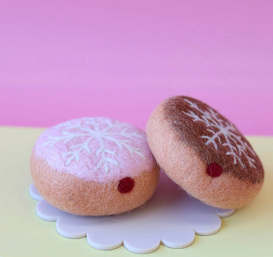 Seconds snowflake donut set