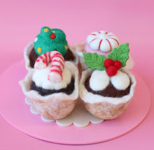 Load image into Gallery viewer, Merry Christmas muffins - muffins and trays