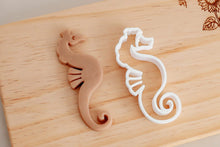 Load image into Gallery viewer, Sea Horse Bio Cutter