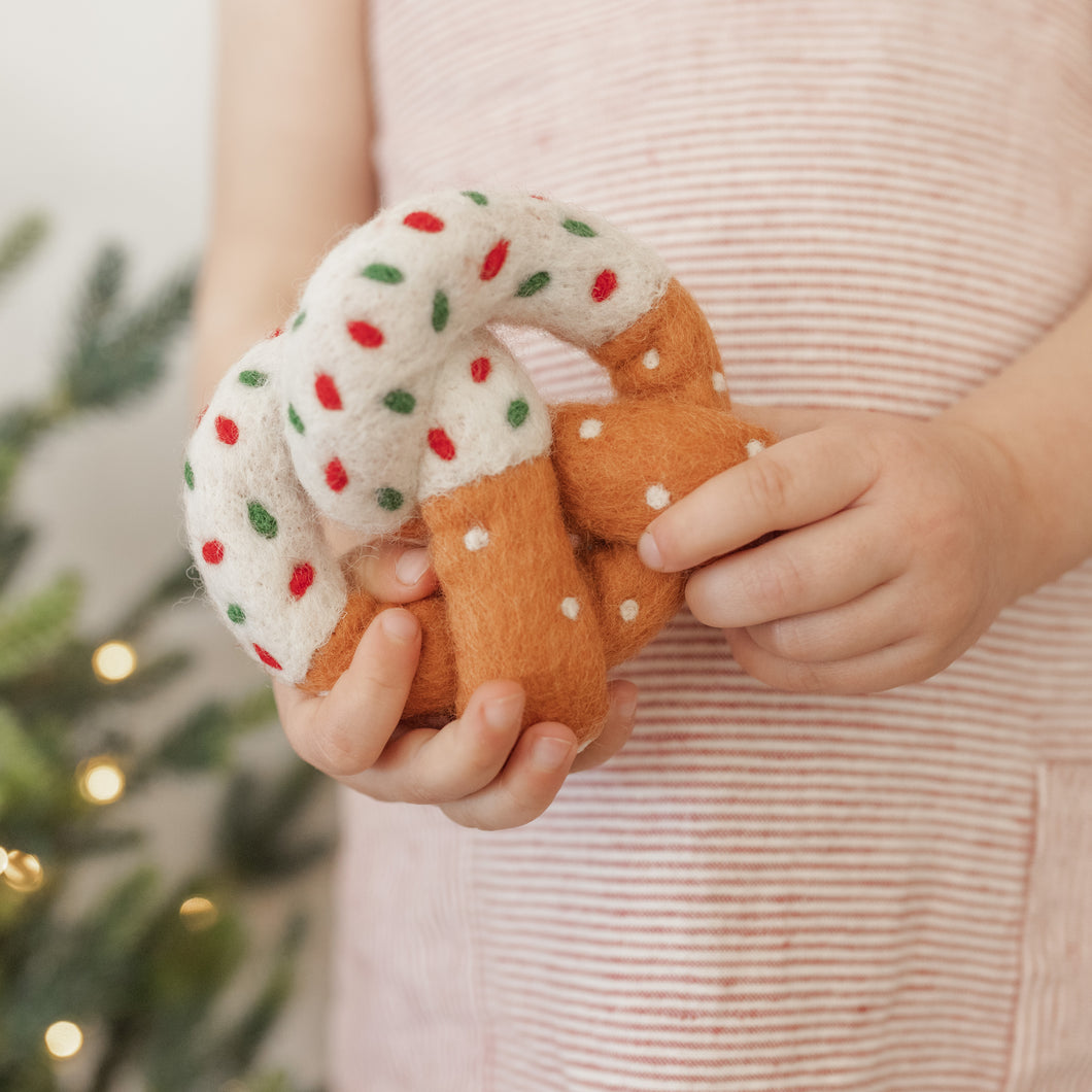 Giant festive pretzel - 1 pce