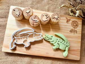 Crocodile Bio play dough cutter