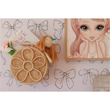 Load image into Gallery viewer, ON SALE Daisy wall basket