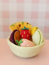 Load image into Gallery viewer, Felt fruit + felt bowl- 7 pce set