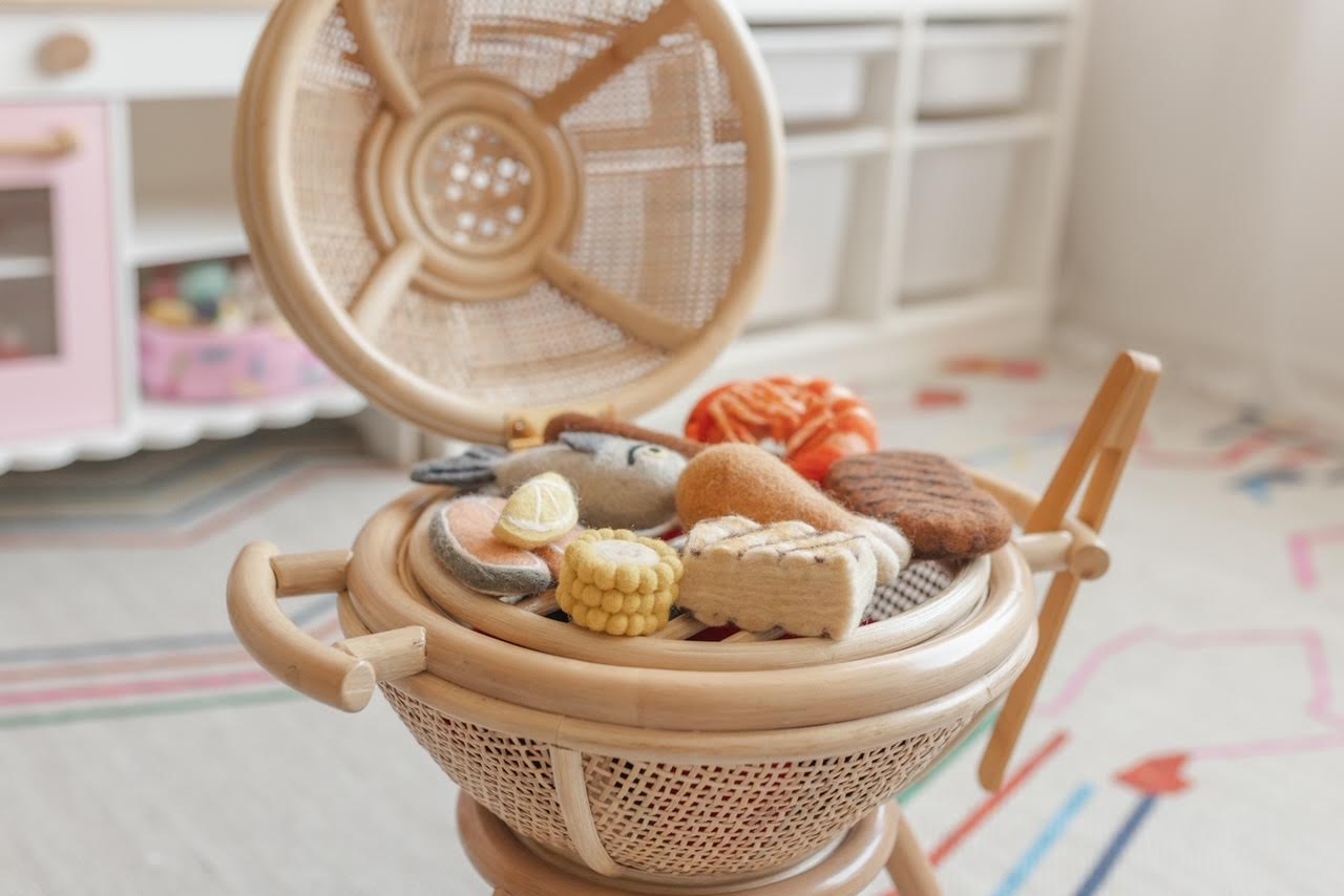 PRE ORDER MARCH Rattan kids BBQ + tongs + hot coals ( Australia only)