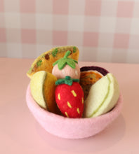 Load image into Gallery viewer, Felt fruit + felt bowl- 7 pce set