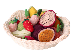 Mega giant fruit set plus basket - 17 pce set