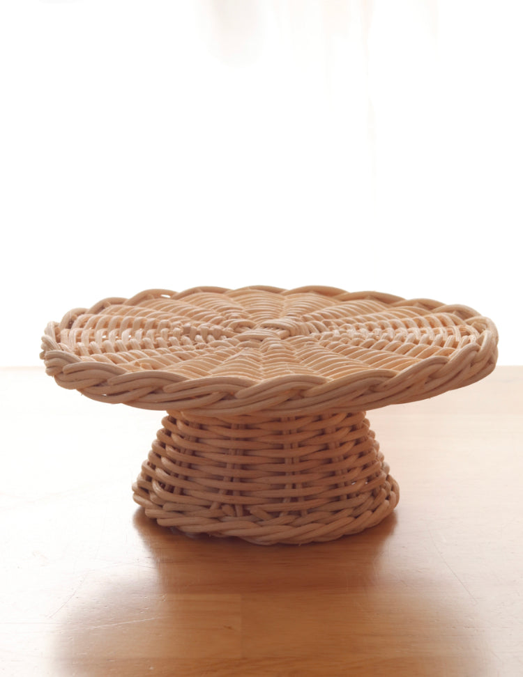 Rattan cake stand