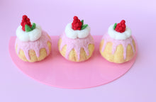 Load image into Gallery viewer, Raspberry sponge cakes -2  pce