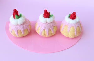 Raspberry sponge cakes -2  pce