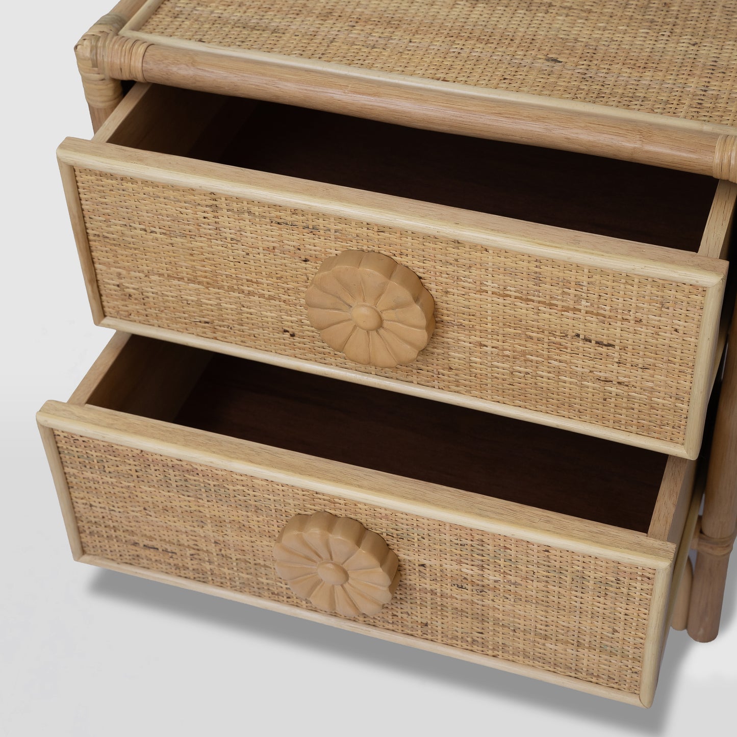 PRE ORDER APRIL🌼 DAISY BEDSIDE TABLE - SHIPPING QUOTE REQUIRED