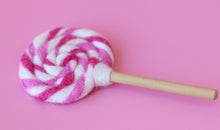 Load image into Gallery viewer, Christmas Felt Lollipops look