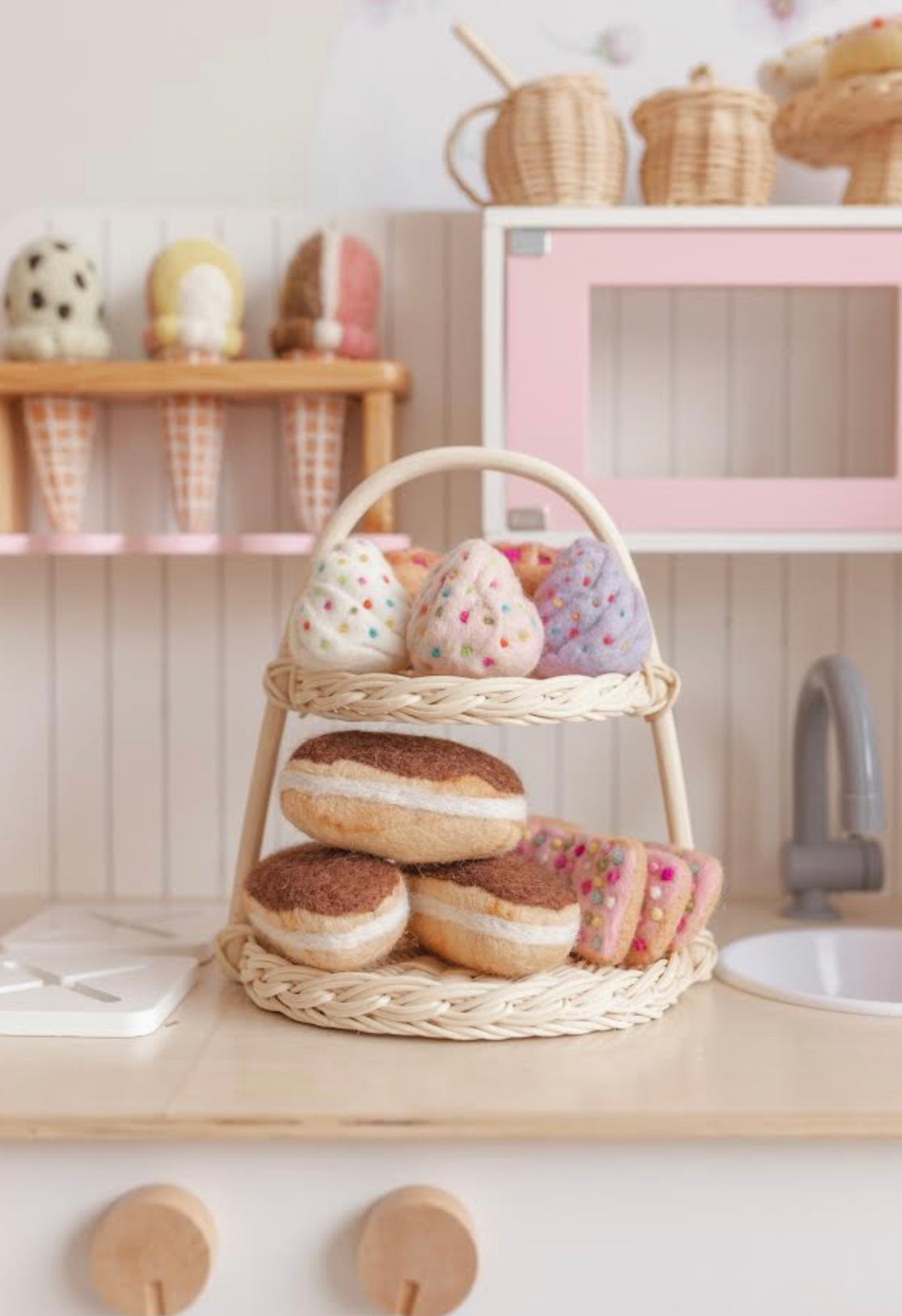 SECONDS Siena arched rattan cake stand