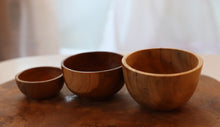 Load image into Gallery viewer, Potion mixing bowls - Set of 3