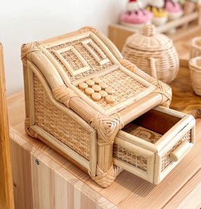 Tilly cash register